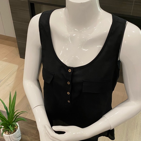 Le Chateau Dressy Sleeveless Top - Picture 3 of 9